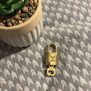 Louis Vuitton Lock & Key #300